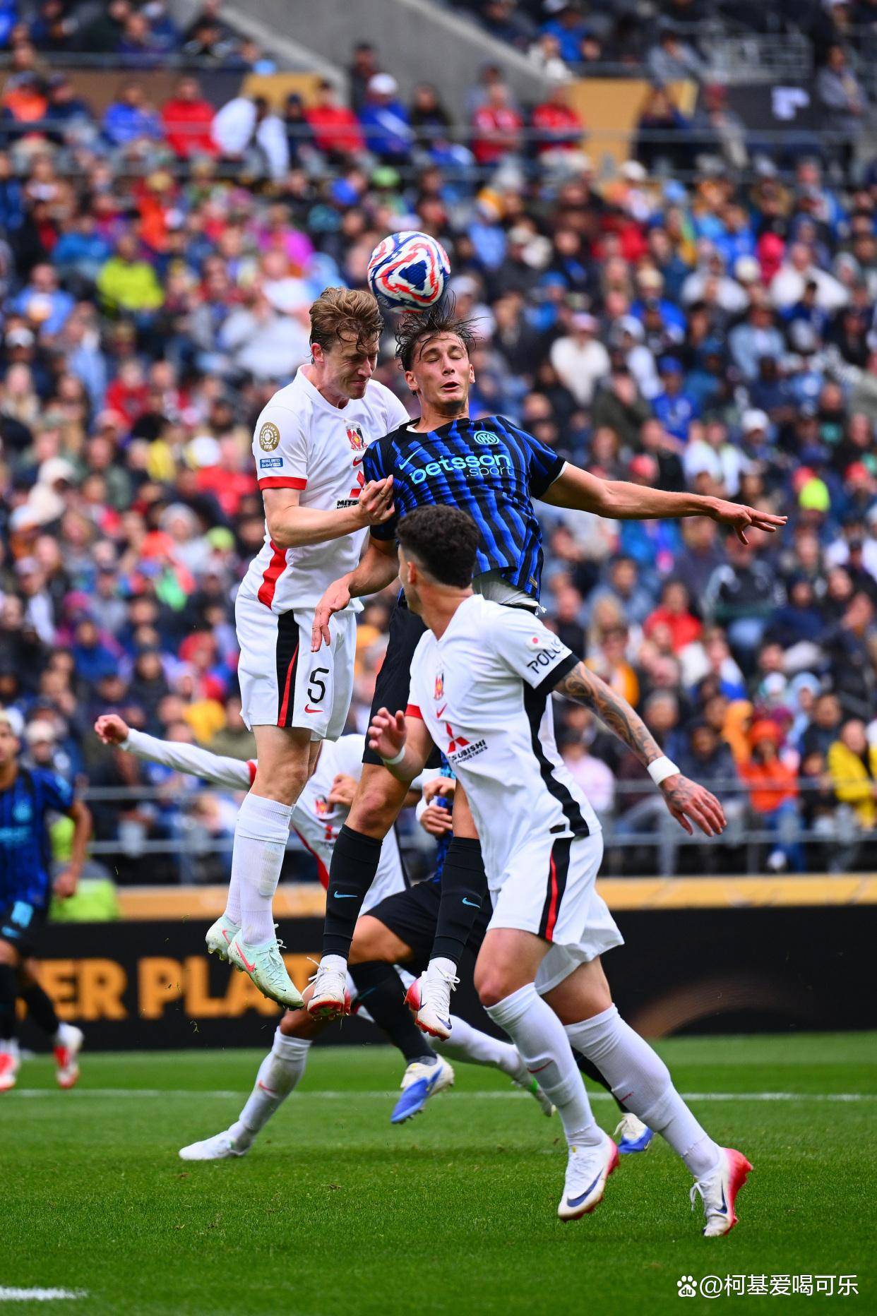 开云APP-多特蒙德平局丢分，深陷小组困境