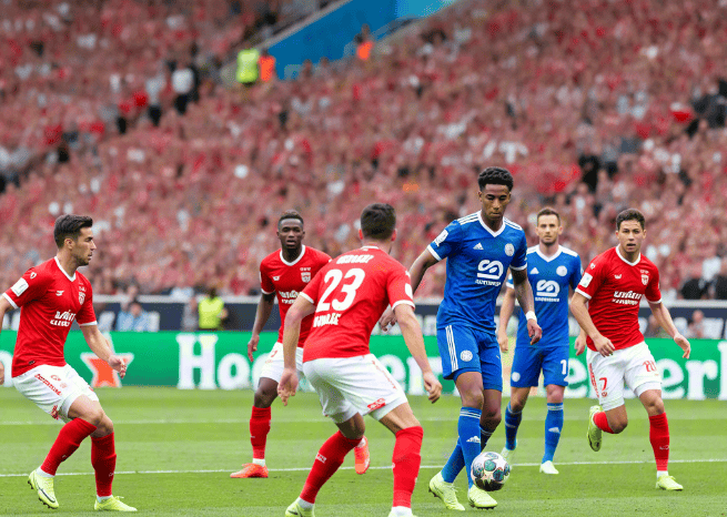 桑德兰球队状态火热,取得连胜优势 桑德兰球队状态火热,取得连胜优势