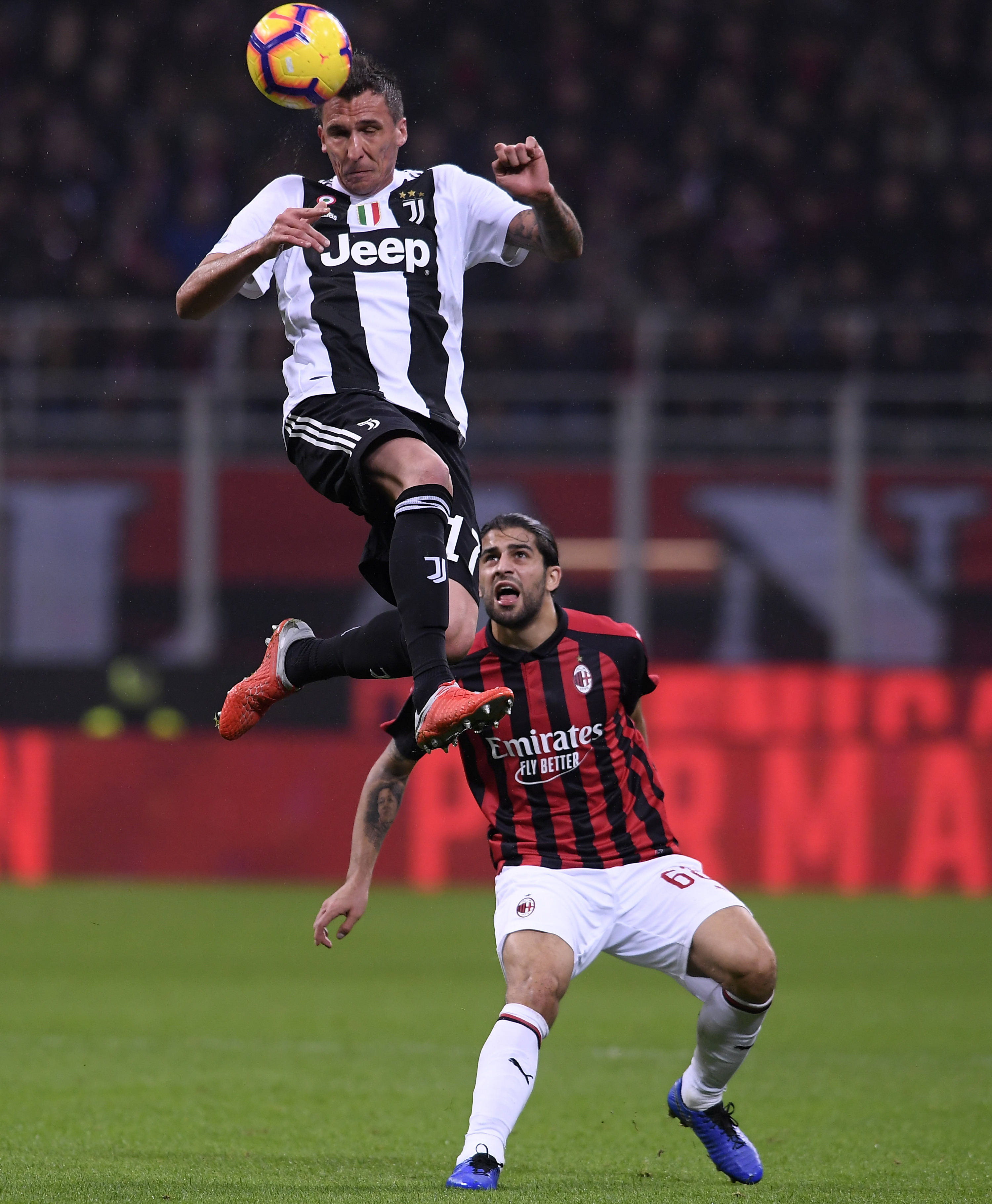 AC米兰击败强敌,展现强大的实力 AC米兰击败强敌,展现强大的实力