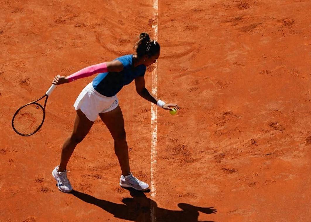 开云体育-罗马球队备战新赛季，球员表现水涨船高的简单介绍