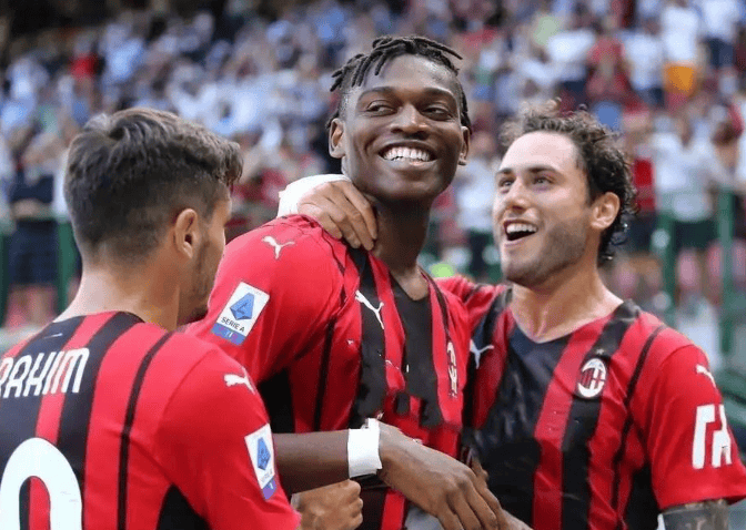 包含AC米兰主场大捷，豪取胜利的词条