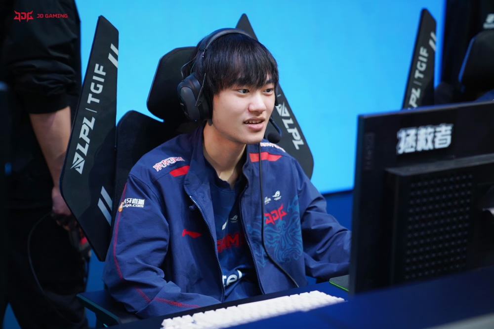 MAD鏖战JDG,Xiaohu线上压制力十足强强对话半决赛,成为赛场最大亮点的简单介绍 MAD鏖战JDG,Xiaohu线上压制力十足强强对话半决赛,成为赛场最大亮点的简单介绍