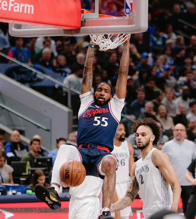 开云体育APP下载-快船主场大胜独行侠，取得三连胜