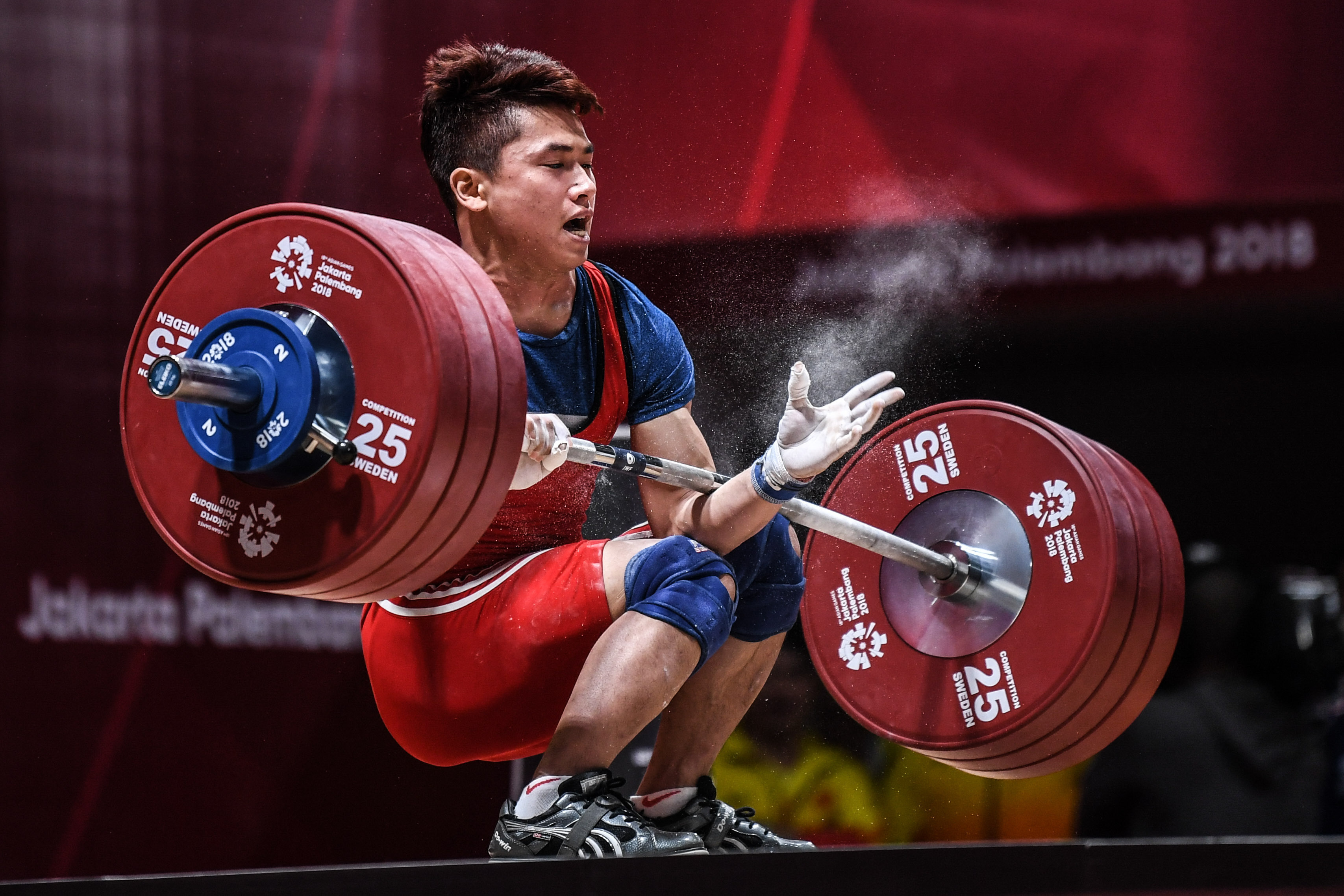 体育赛场上的壮举：精彩瞬间让人目不暇接