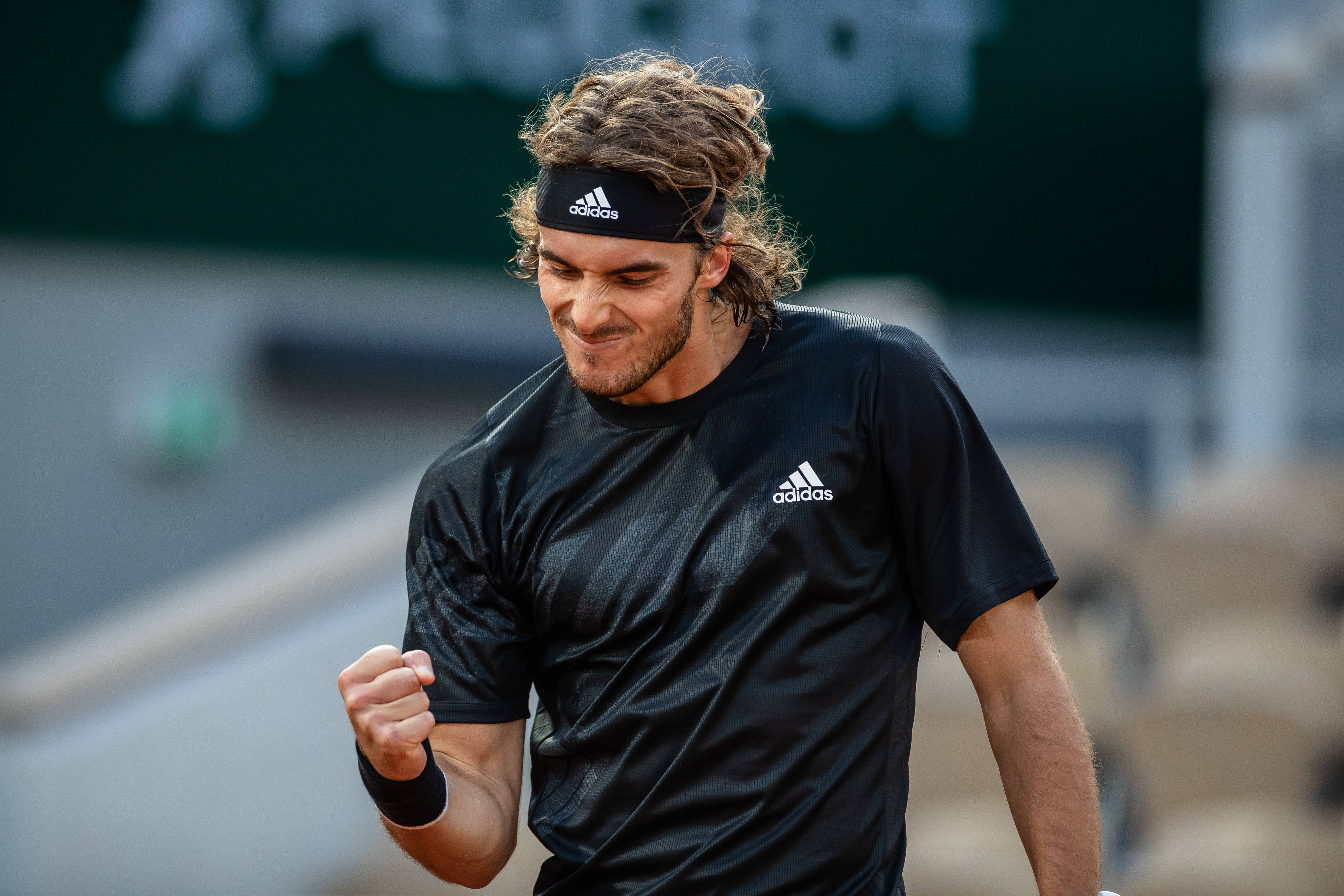 法国网球队横扫欧洲网球队,西西帕斯打破历史纪录的简单介绍 法国网球队横扫欧洲网球队,西西帕斯打破历史纪录的简单介绍