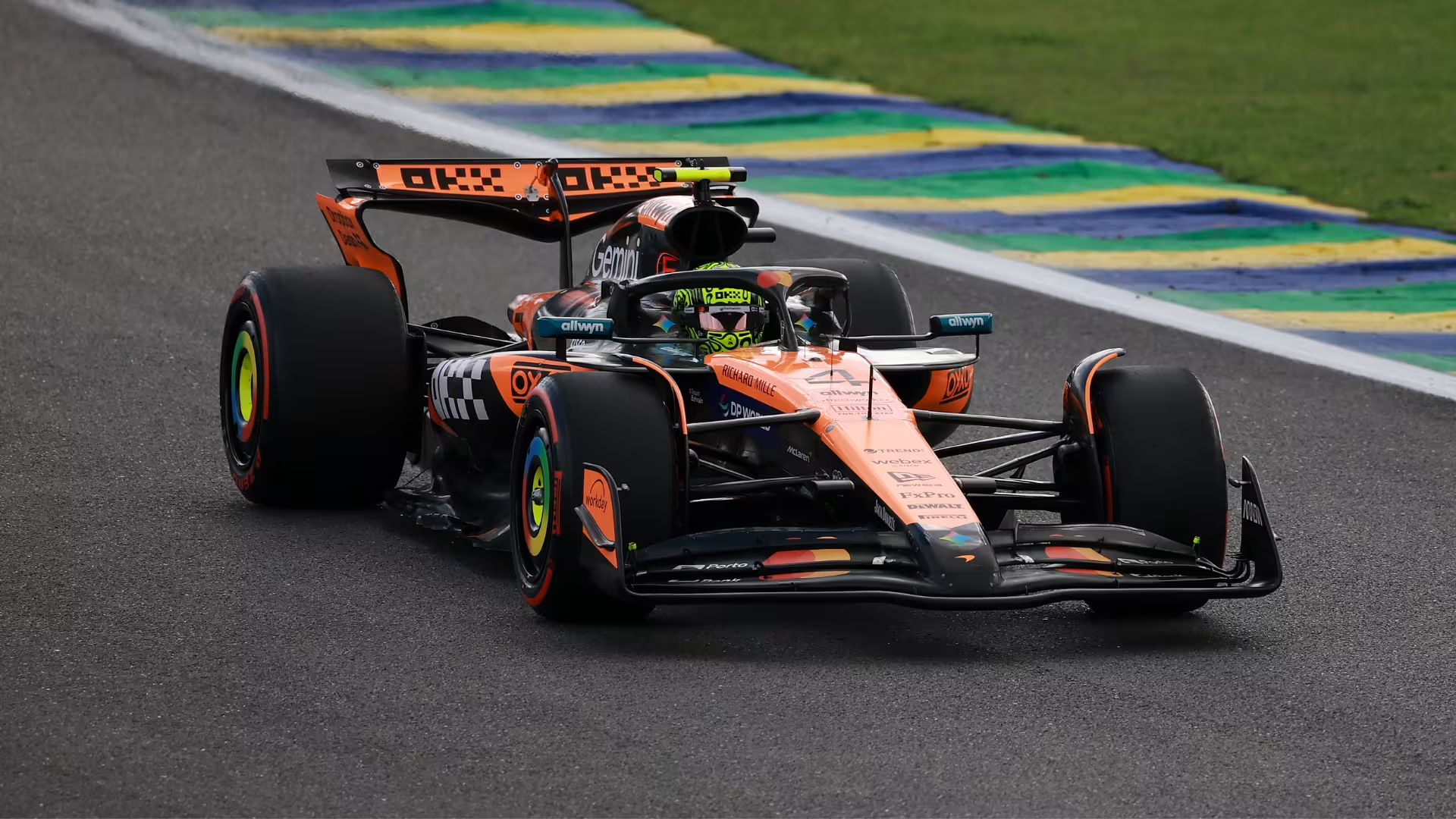 关于阿斯顿马丁碾压法拉利，诺里斯状态火热的信息