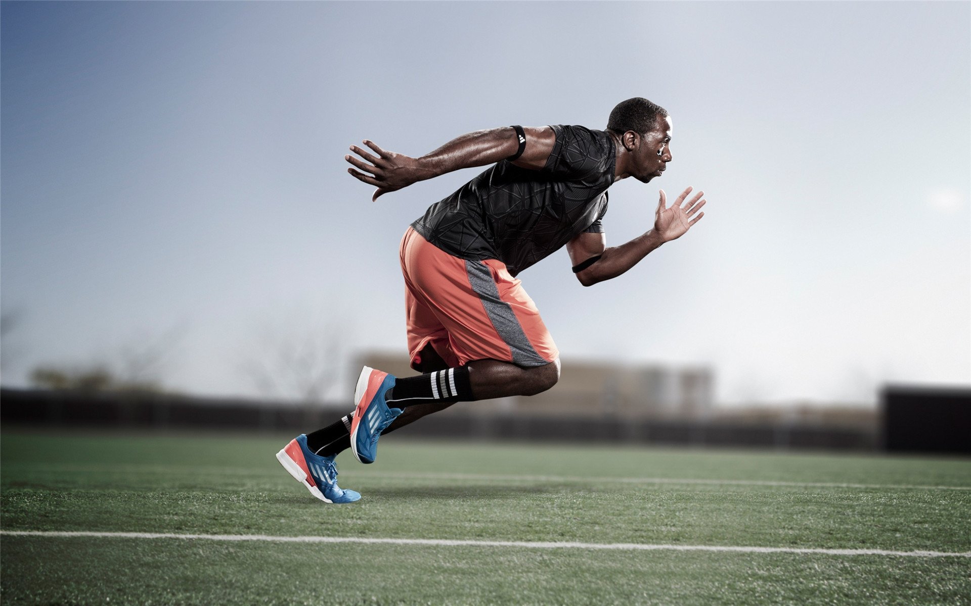 唯一性的足球双城记，英超争冠焦点战与哥斯达黎加力克秘鲁的全球共鸣