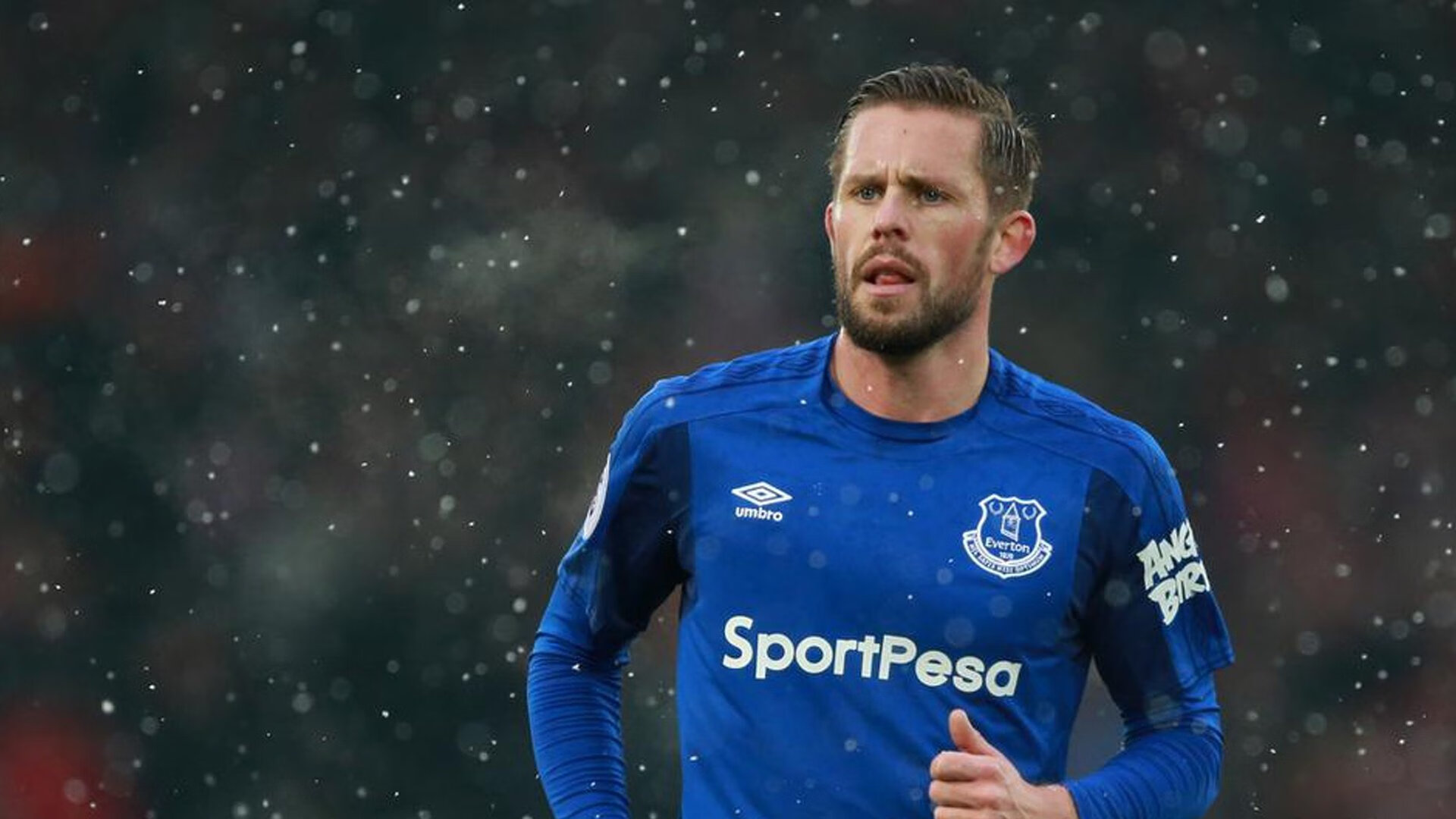 开云平台-双城记，当篮球智慧与赛道本能同时统治赛场